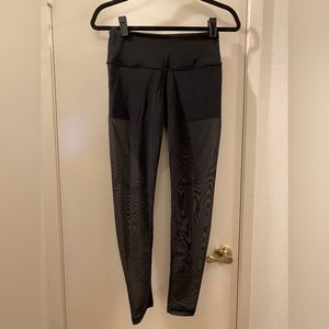 Victoria Sport mesh leggings
